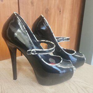 Penny Loves Kenny Black Patent Snakeskin Trim Mary Jane Platform Heels